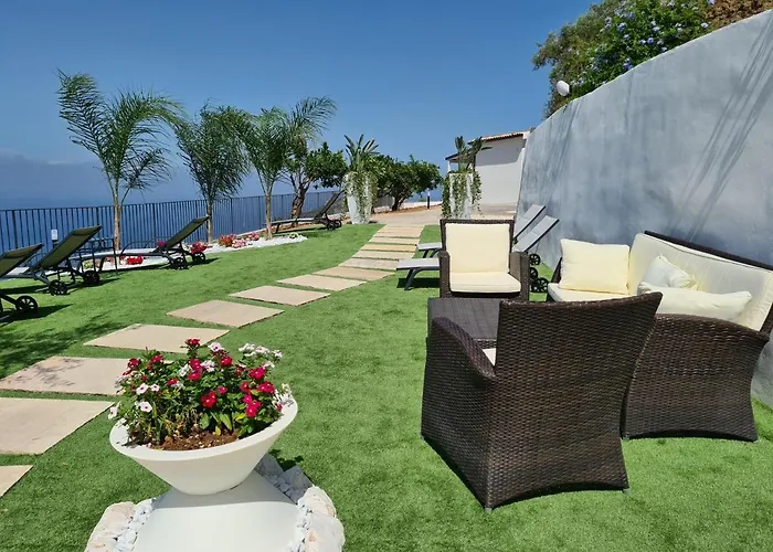 Skyview تْشيفالو