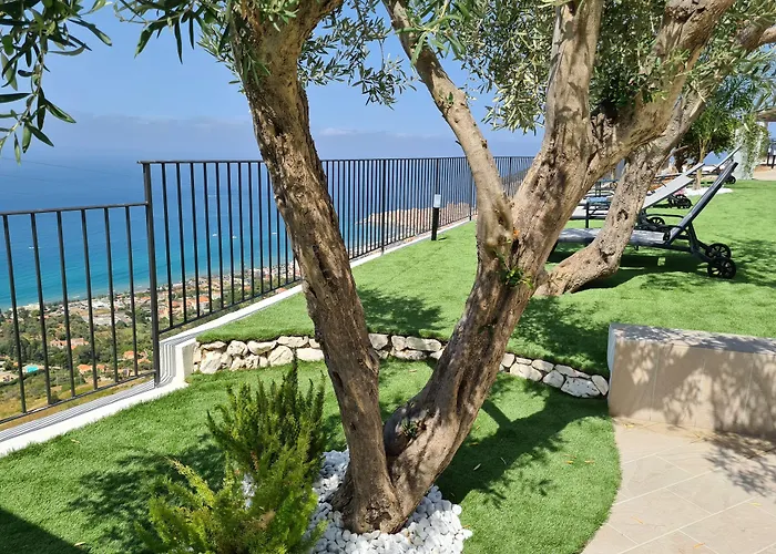 Skyview تْشيفالو