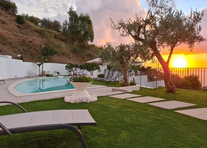 Гостьовий будинок Skyview 4*